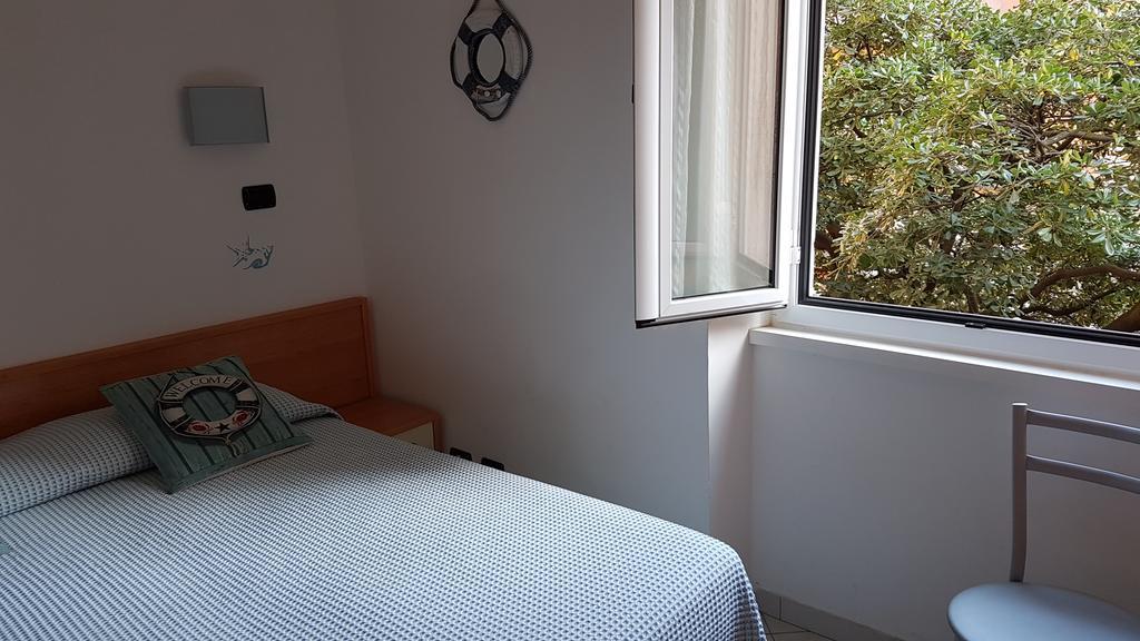 Hotel Stella Marina Леричі Екстер'єр фото