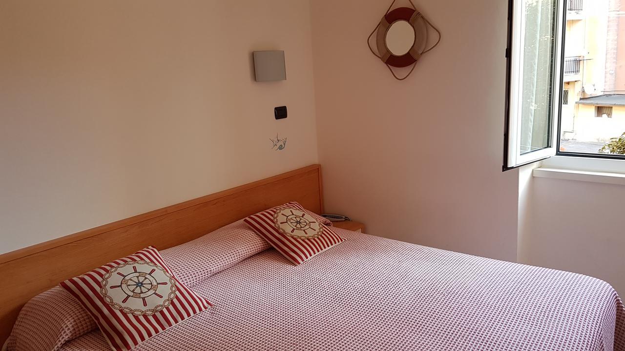 Hotel Stella Marina Леричі Екстер'єр фото