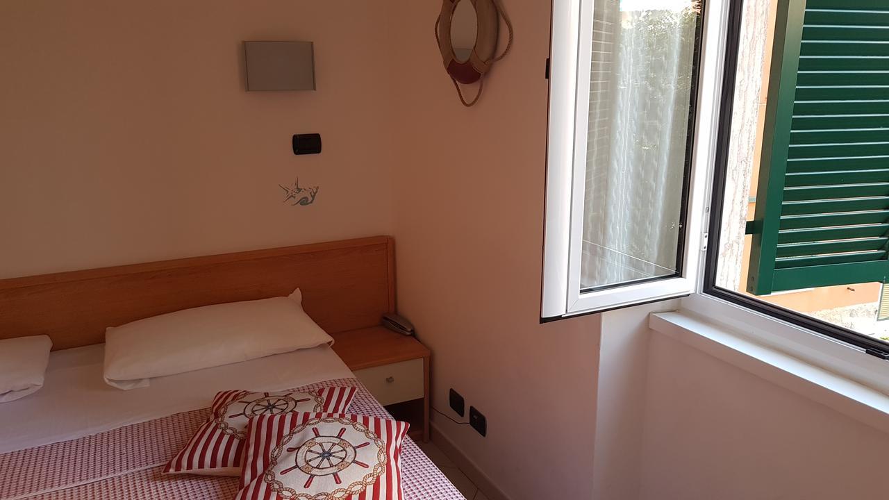 Hotel Stella Marina Леричі Екстер'єр фото