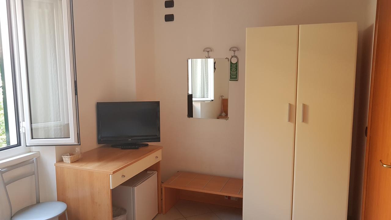 Hotel Stella Marina Леричі Екстер'єр фото